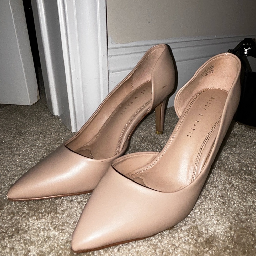 Kelly & Katie Nude Heels Classic Stiletto Pumps